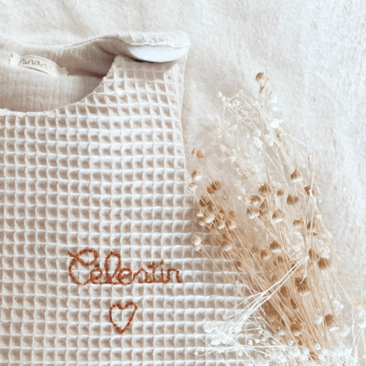 gigoteuse beige fait main en france, personnalisable