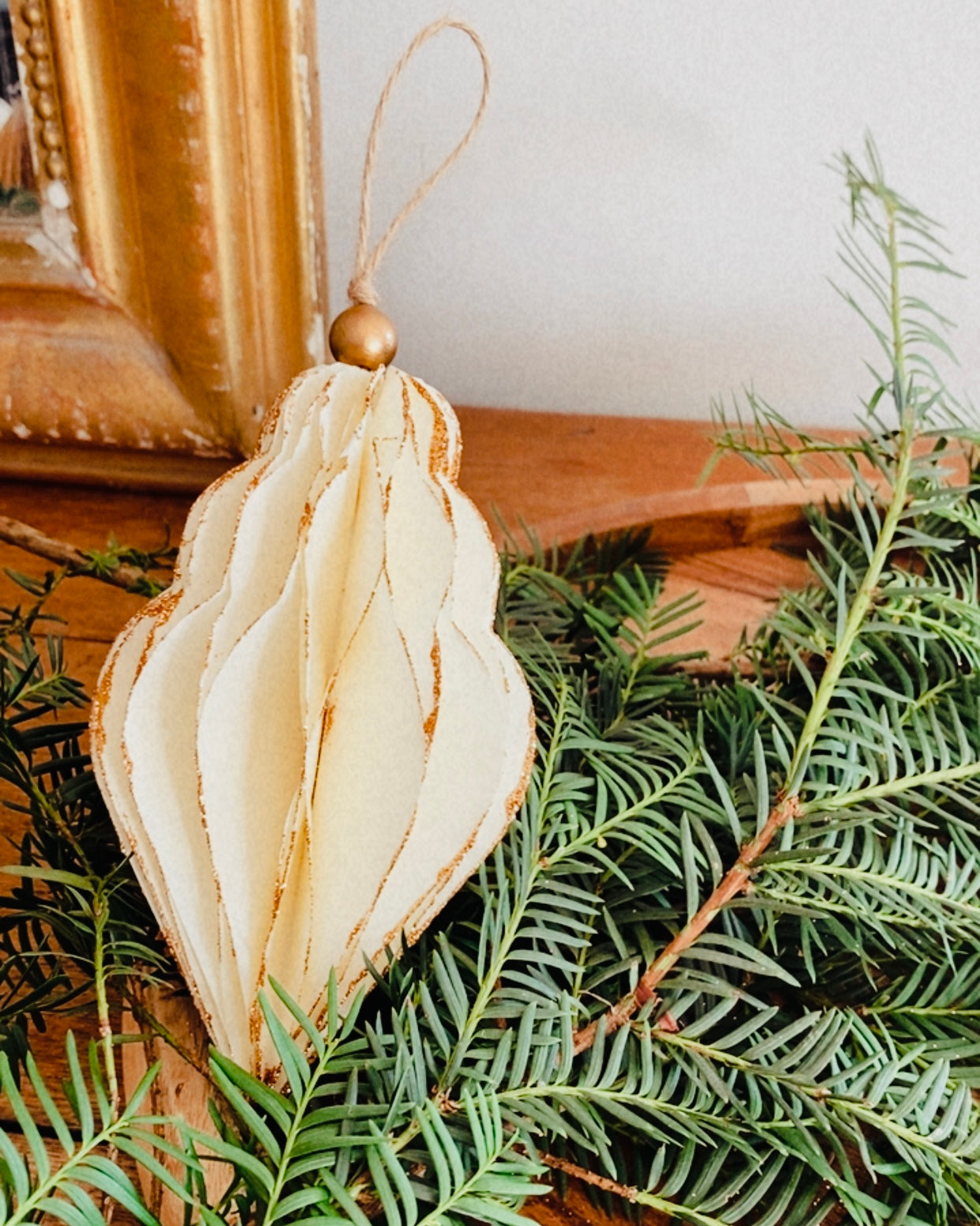 Boules de Noël goutte écru