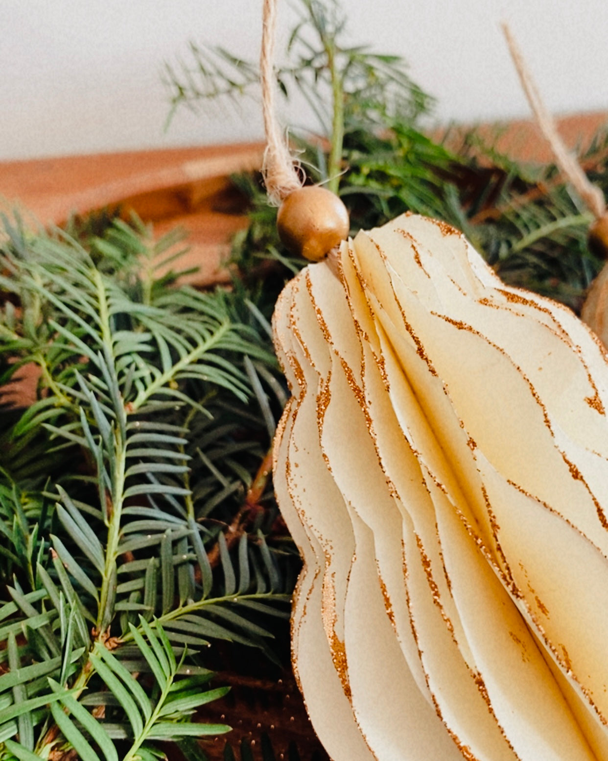 Boules de Noël goutte écru