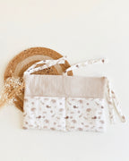 Pochette de lit personnalisable, range doudou, range jouet, avec des animaux de la savane. Création originale : ninona fait main en france